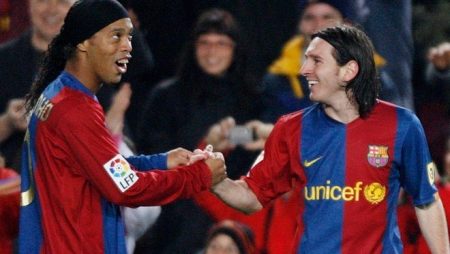 ‘Ronaldinho nhận Messi là em trai nuôi’  – Nhà Cái M88