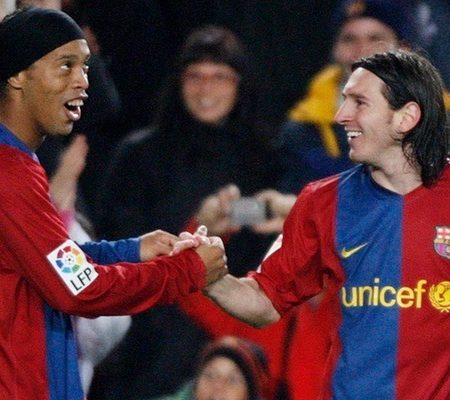 ‘Ronaldinho nhận Messi là em trai nuôi’  – Nhà Cái M88