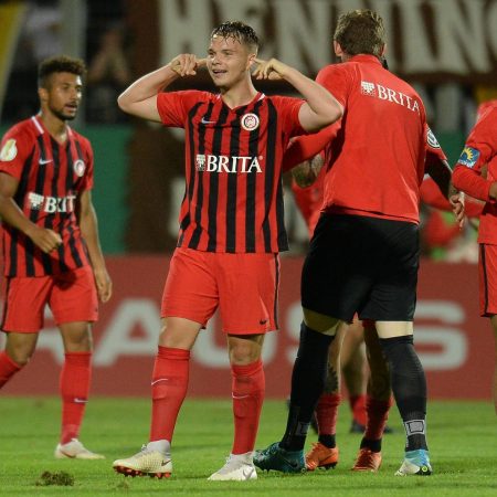 W88 Dự đoán Wehen vs Stuttgart lúc 18h ngày 17/5/2020