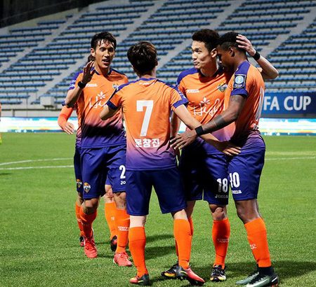 W88 Dự đoán Gangwon vs Jeonbuk lúc 14h ngày 30/5/2020