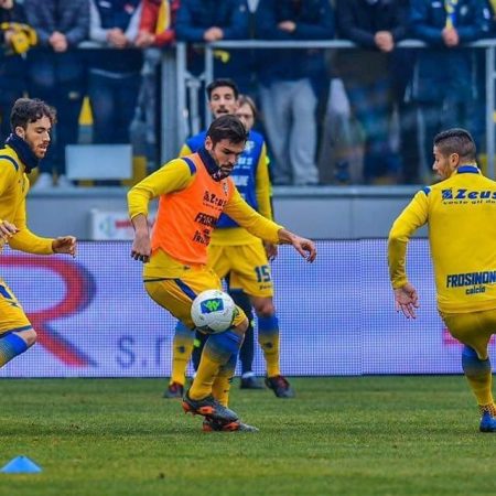 W88 Dự đoán Frosinone vs Cosenza lúc 03h00 ngày 21/11/2020