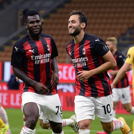 W88 Dự đoán Milan vs Parma lúc 02h45 ngày 14/12/2020