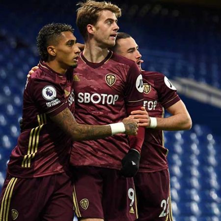 W88 Dự đoán Leeds vs Burnley lúc 19h00 ngày 27/12/2020