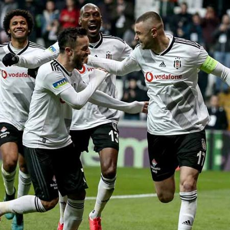 W88 Dự đoán Istanbul vs Besiktas lúc 23h00 ngày 12/3/2021