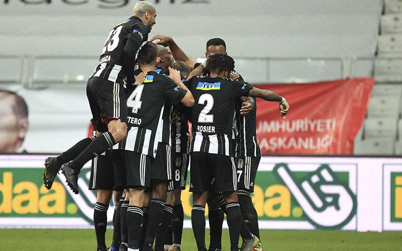 W88 Dự đoán Sivasspor vs Besiktas lúc 23h00 ngày 20/4/2021