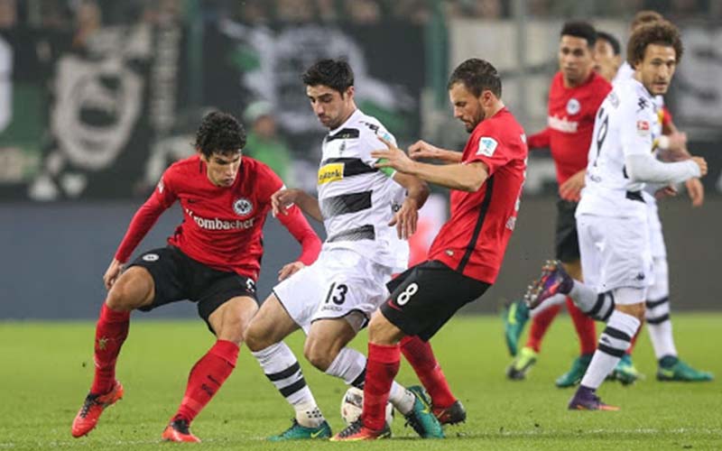 W88 Dự đoán Gladbach vs Frankfurt lúc 20h30 ngày 17/4/2021