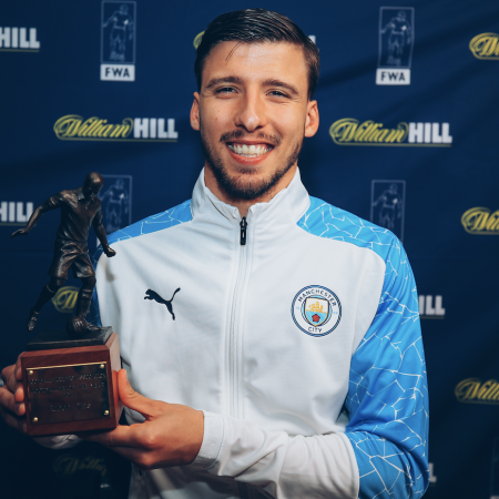 Trung vệ Man City hay nhất Ngoại hạng Anh – Nhà Cái 188bet