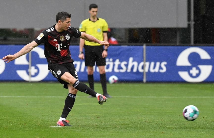 Lewandowski cân bằng kỷ lục của huyền thoại Bundesliga  – Nhà Cái Fun88