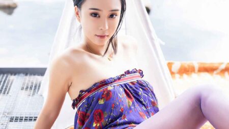 [秀人网XiuRen] N02544 高冷傲娇短发技师蓝夏Akasha户外冷酷唯美艺术写真 49P