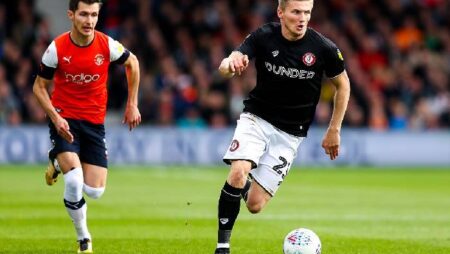 Máy tính dự đoán bóng đá 15/9: Bristol vs Luton Town
