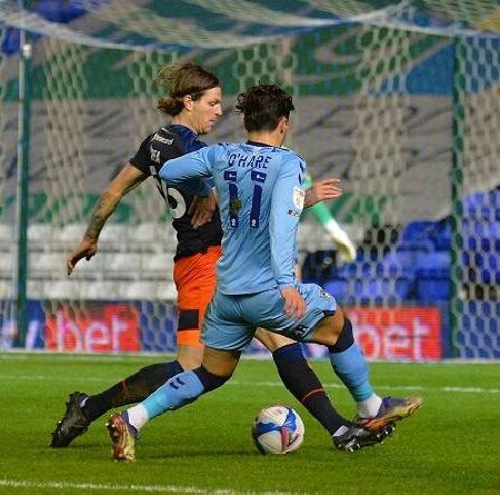 Nhận định kèo Luton Town vs Coventry, 1h45 ngày 30/9