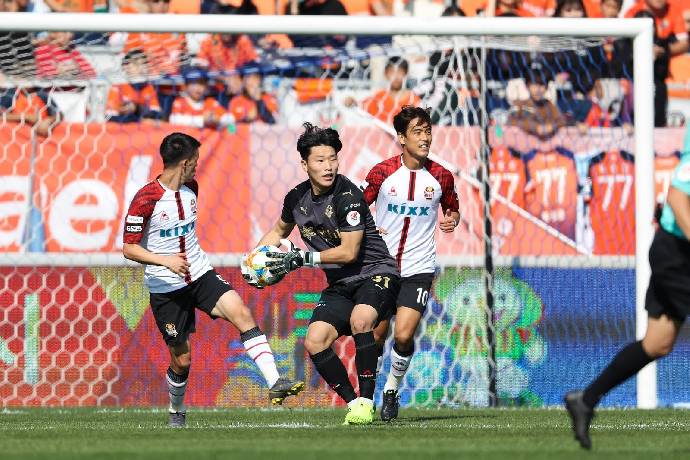 Soi kèo phạt góc Pohang Steelers vs Ulsan Hyundai, 17h00 ngày 20/9