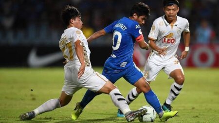 Máy tính dự đoán bóng đá 10/10: Chonburi vs Suphanburi