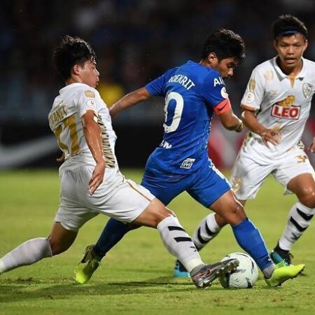 Máy tính dự đoán bóng đá 10/10: Chonburi vs Suphanburi