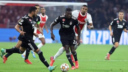 Soi kèo phạt góc Besiktas vs Ajax, 0h45 ngày 25/11