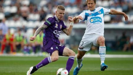 Soi kèo phạt góc Perth Glory vs Melbourne Victory, 16h ngày 24/11