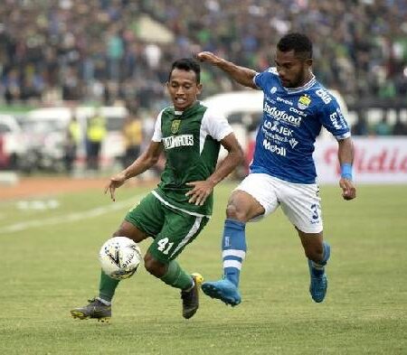 Máy tính dự đoán bóng đá 7/12: Persib Bandung vs Persebaya Surabaya