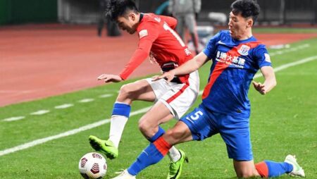 Phân tích kèo hiệp 1 Qingdao vs Shanghai Shenhua, 14h30 ngày 25/12