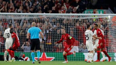 Soi bảng dự đoán tỷ số chính xác AC Milan vs Liverpool, 3h ngày 8/12