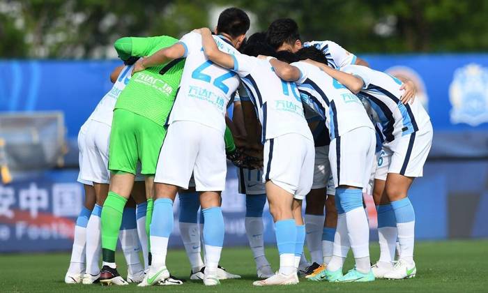 Soi kèo phạt góc Cangzhou Mighty Lions vs Dalian Pro, 14h30 ngày 31/12