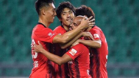 Soi kèo phạt góc Guangzhou City vs Shanghai Port, 19h00 ngày 29/12