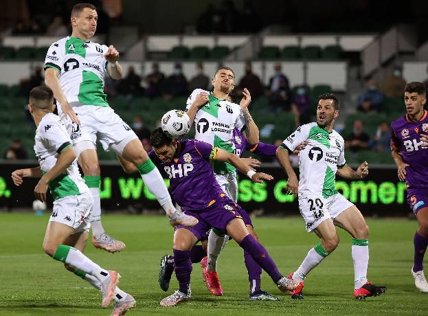 Soi kèo phạt góc Melbourne City vs Perth Glory, 15h45 ngày 8/12