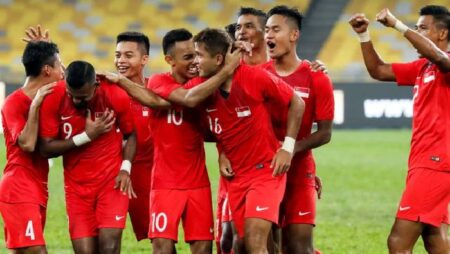 Soi kèo phạt góc Singapore vs Đông Timor, 19h30 ngày 14/12