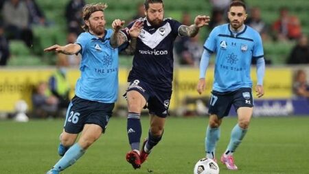 Phân tích kèo hiệp 1 Melbourne Victory vs Sydney, 15h45 ngày 25/1