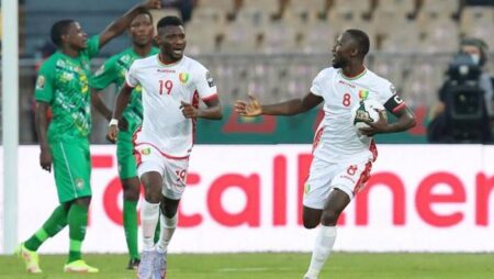 Soi kèo phạt góc Guinea vs Gambia, 23h ngày 24/1