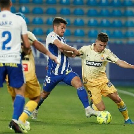 Soi kèo phạt góc Ponferradina vs Espanyol, 3h00 ngày 5/1