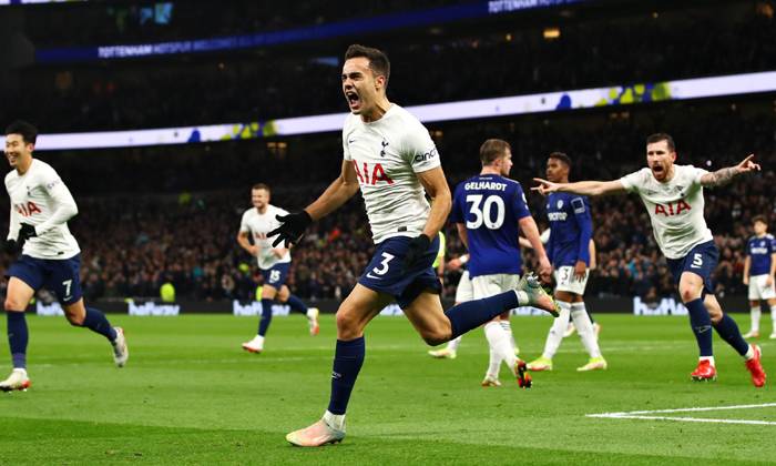 Ben Knapton dự đoán Leeds vs Tottenham, 19h30 ngày 26/2