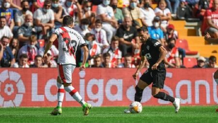 Alvaro Montero dự đoán Elche vs Rayo Vallecano, 3h00 ngày 19/2