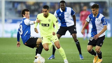 Dự đoán, soi kèo thẻ vàng Elche vs Alaves, 20h ngày 5/2