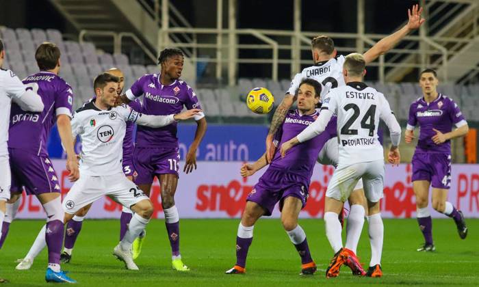 Dự đoán, soi kèo thẻ vàng Spezia vs Fiorentina, 2h45 ngày 15/2