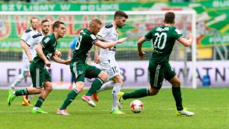 Nhận định kèo Gornik Leczna vs Slask Wroclaw, 0h00 ngày 12/2