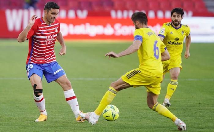 Soi bảng dự đoán tỷ số chính xác Granada vs Cadiz, 3h ngày 1/3