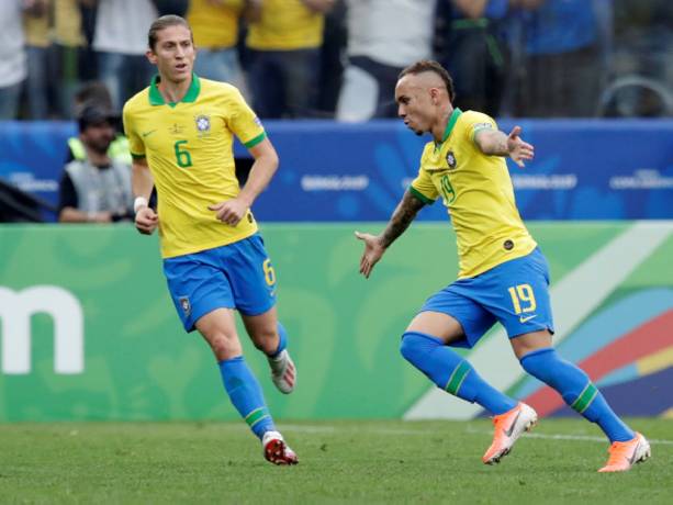 Soi kèo phạt góc Brazil vs Paraguay, 7h30 ngày 2/2