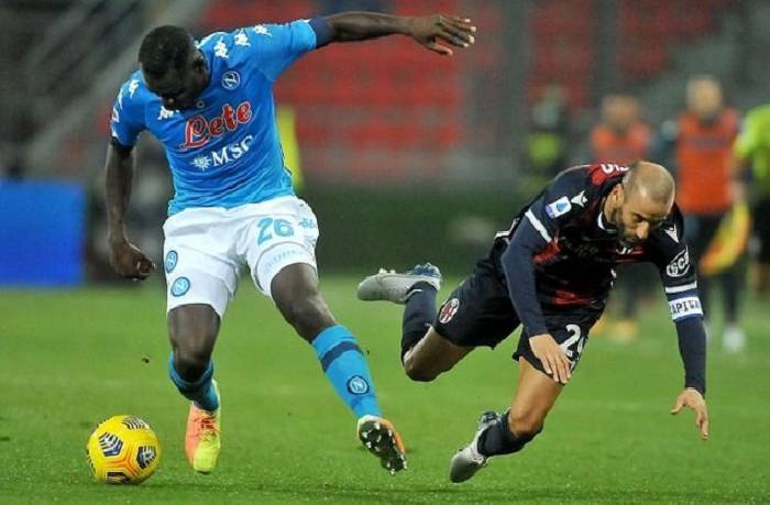 Soi kèo phạt góc Cagliari vs Napoli, 1h00 ngày 22/2