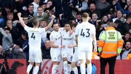 Đội hình ra sân chính thức Watford vs Leeds, 21h ngày 9/4