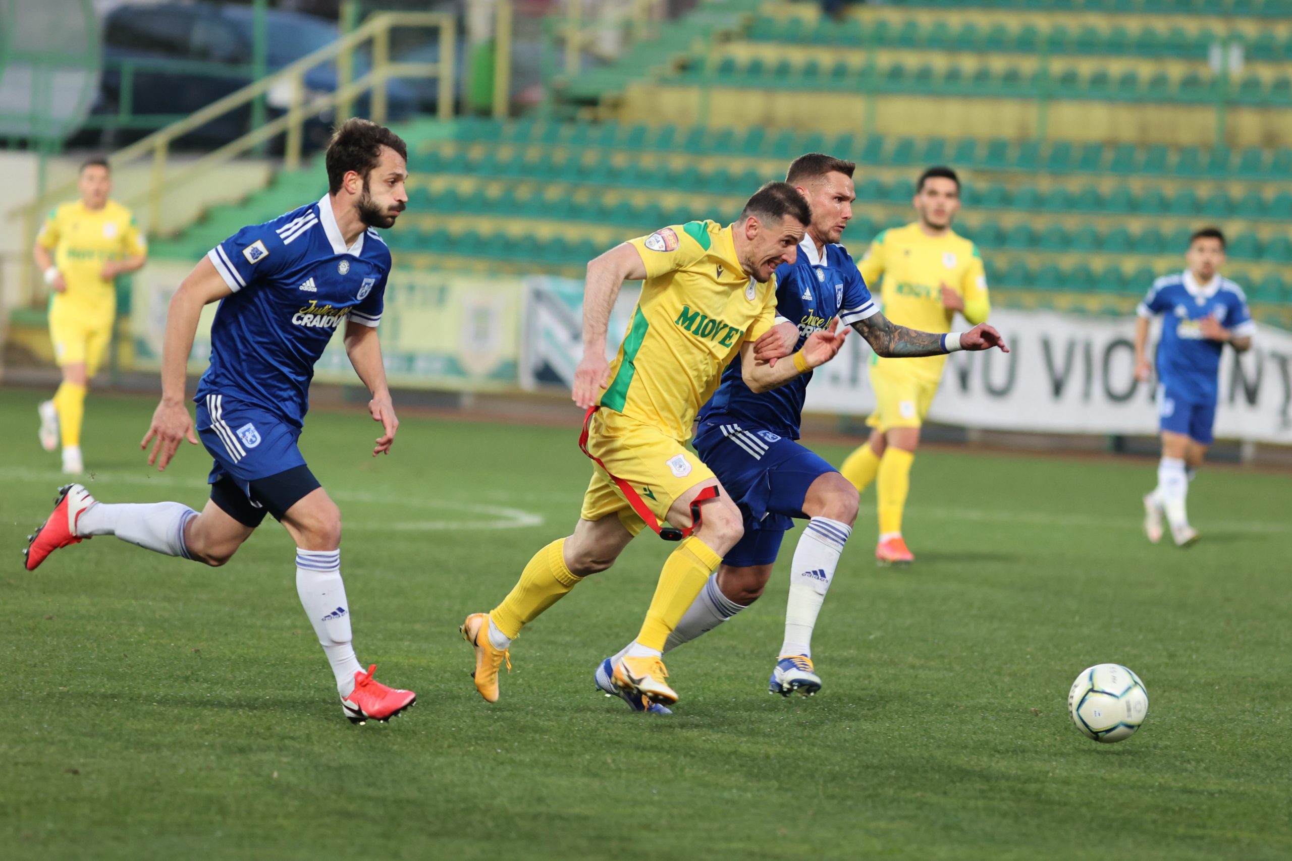 Kèo xiên thơm nhất hôm nay 1/4: Craiova 1948 vs Mioveni - Ảnh 1