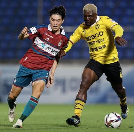 Máy tính dự đoán bóng đá 14/3: Oita Trinita vs Kashima Antlers