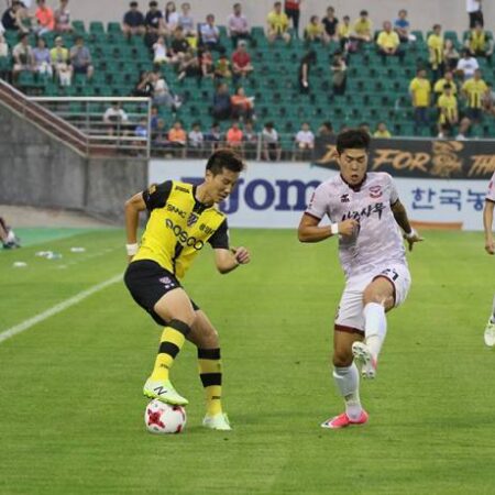 Máy tính dự đoán bóng đá 14/4: United City vs Jeonnam Dragons