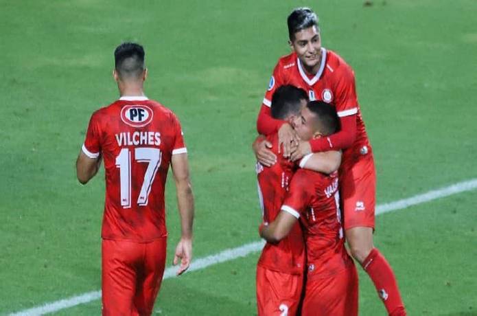 Nhận định kèo Union La Calera vs Banfield, 05h15 ngày 15/04