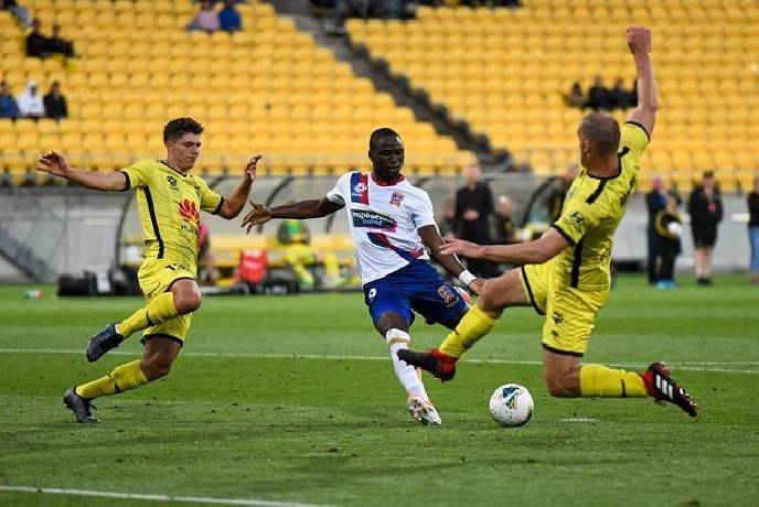 Phân tích kèo hiệp 1 Newcastle Jets vs Wellington Phoenix, 15h45 ngày 18/3