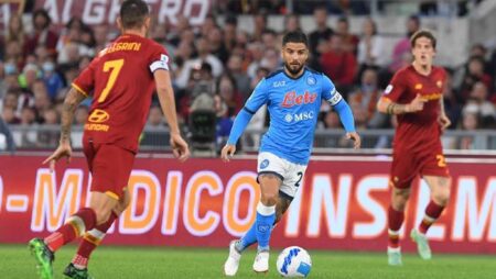 Rùa tiên tri dự đoán Napoli vs Roma, 0h ngày 19/4