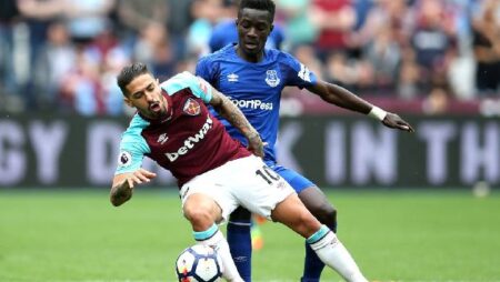 Soi kèo đặc biệt West Ham vs Everton, 20h ngày 3/4