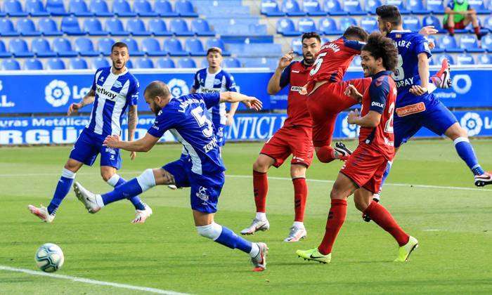 Soi kèo phạt góc Alaves vs Granada, 20h ngày 19/3