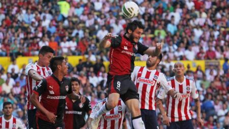 Soi kèo phạt góc Atlas vs Guadalajara Chivas, 8h ngày 21/3