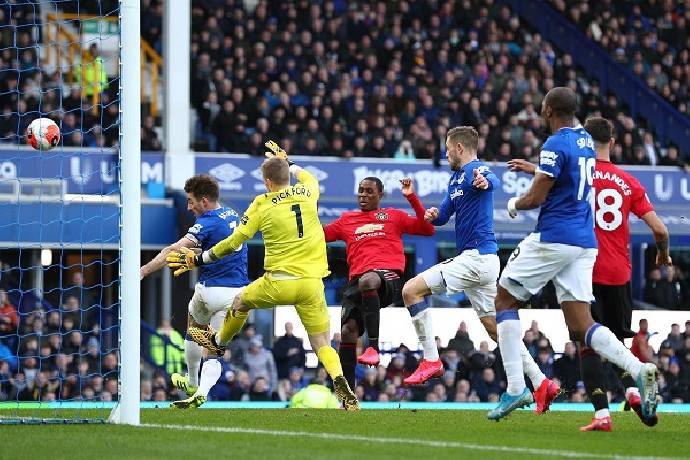 Soi kèo phạt góc Everton vs Man Utd, 18h30 ngày 9/4