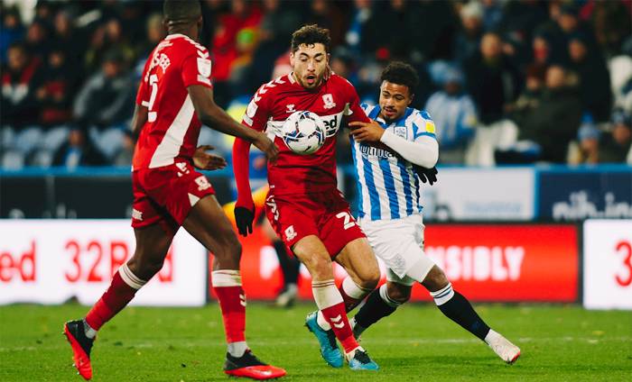 Soi kèo phạt góc Middlesbrough vs Huddersfield, 18h30 ngày 18/4